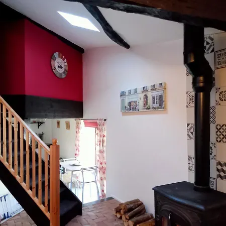 Semesterbostad The Two Vines 2 Bed House In Chez Ravard Le-Vieux-Cerier