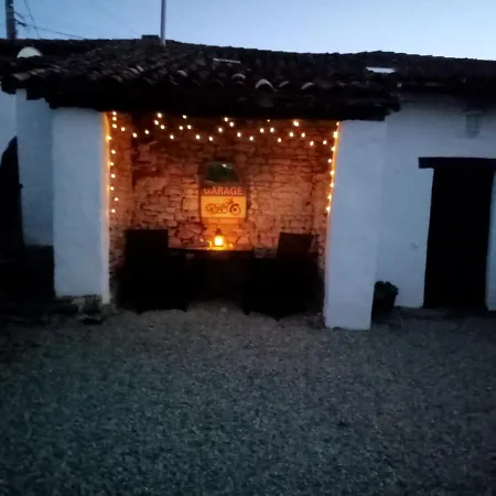 The Two Vines 2 Bed House In Chez Ravard Semesterbostad Le-Vieux-Cerier