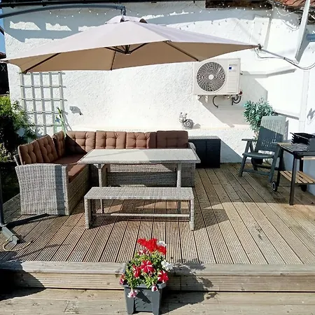 The Two Vines 2 Bed House In Chez Ravard Semesterbostad